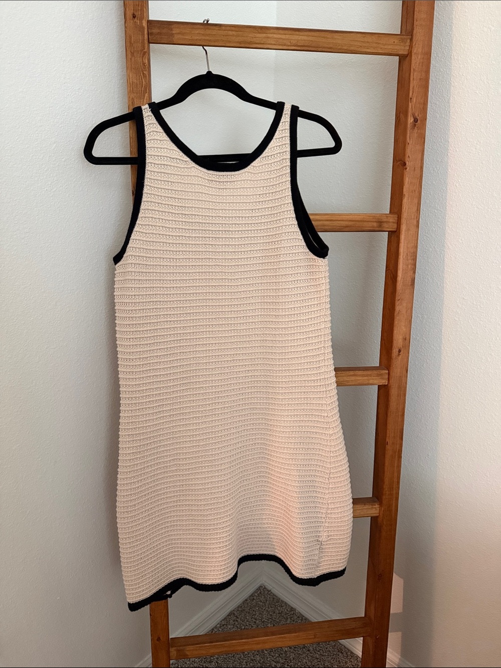Dress Subcategory Classification - Picture 3 of 4